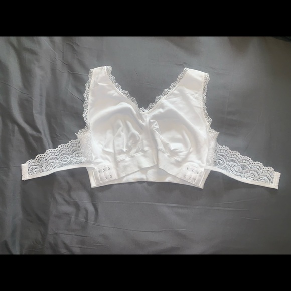 2 Adjustable Bras for Lift! - Picture 3 of 10